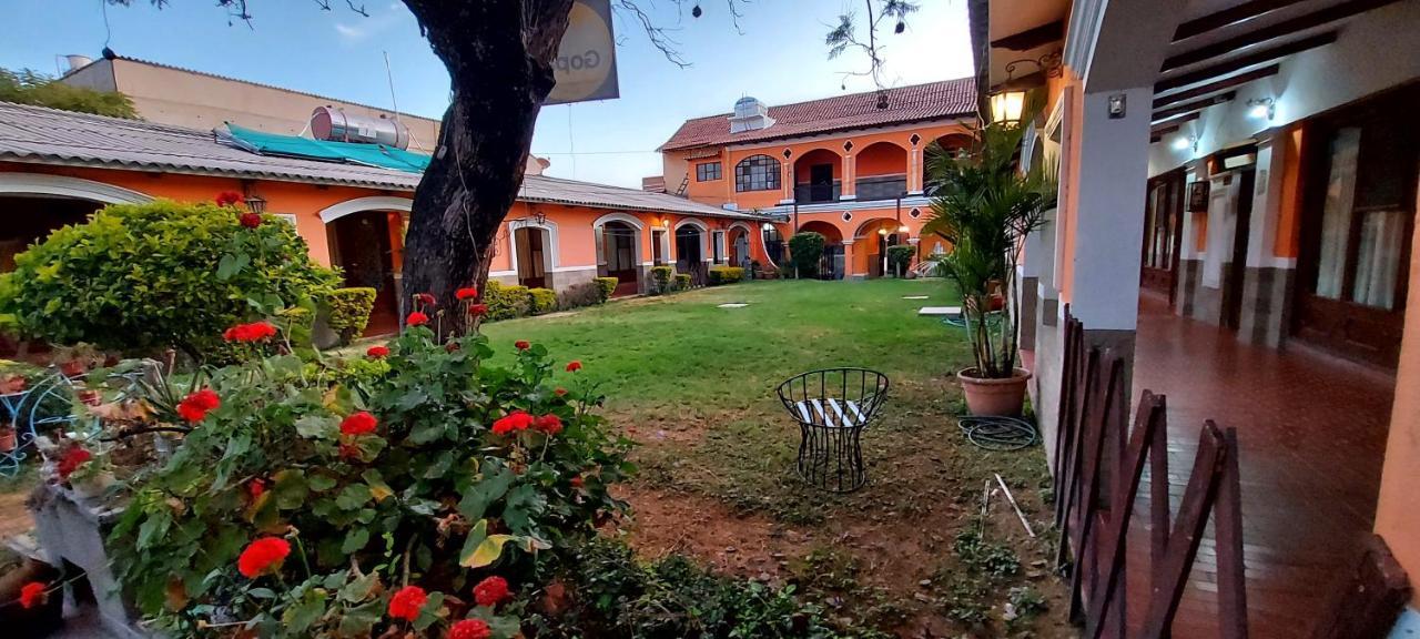 Naupa House Hostel Кочабамба Екстериор снимка