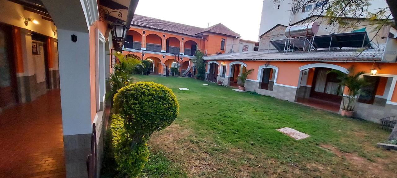Naupa House Hostel Кочабамба Екстериор снимка