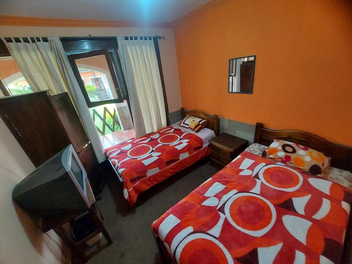 Naupa House Hostel Кочабамба Екстериор снимка