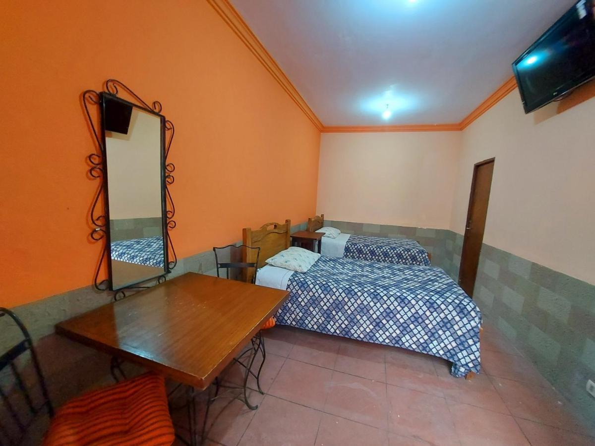 Naupa House Hostel Кочабамба Екстериор снимка