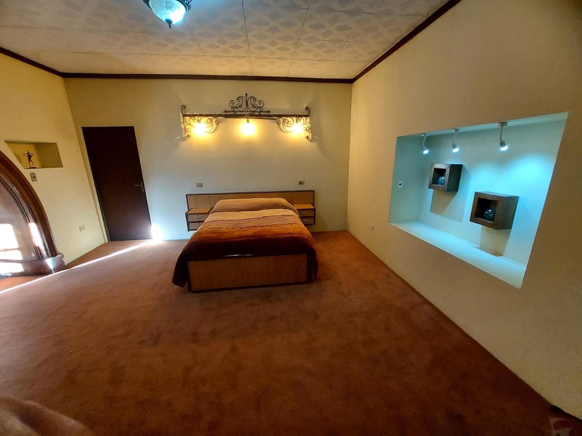 Naupa House Hostel Кочабамба Екстериор снимка